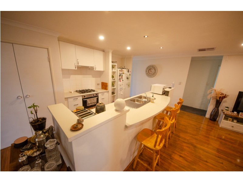 23 Keeden Court, Maddington WA 6109