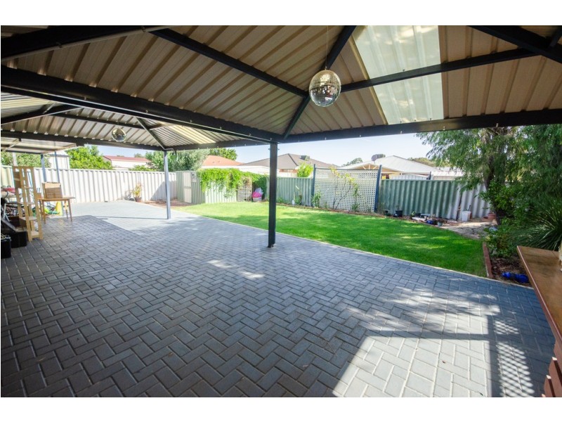 23 Keeden Court, Maddington WA 6109