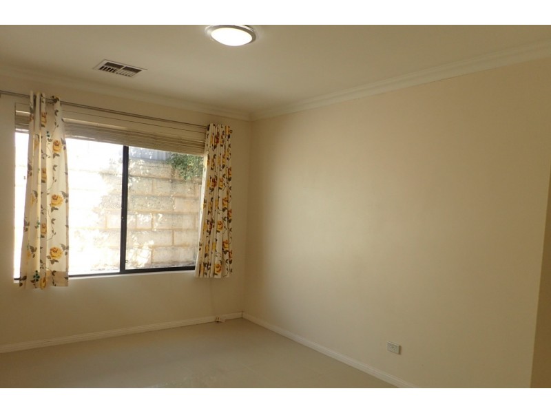 69 Waterfoot Loop, Canning Vale WA 6155