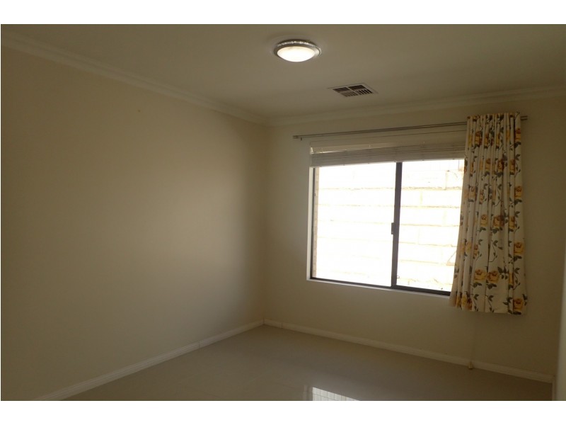 69 Waterfoot Loop, Canning Vale WA 6155