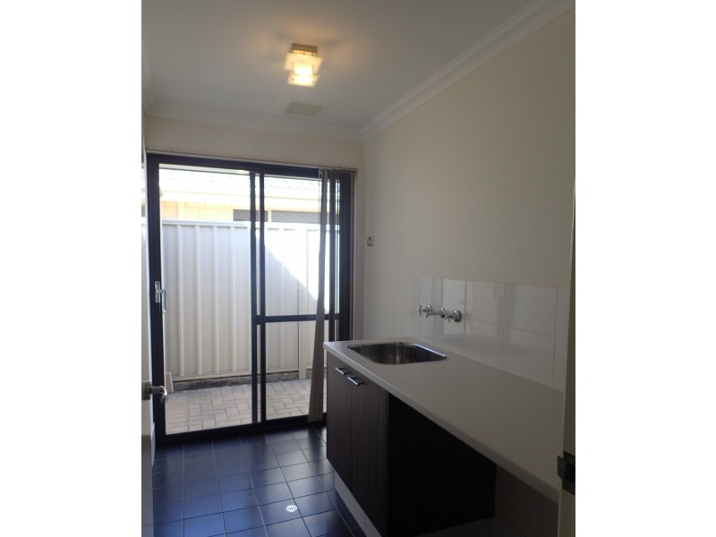 69 Waterfoot Loop, Canning Vale WA 6155