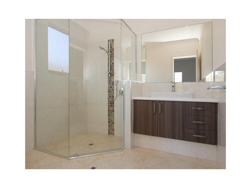 37 Waterfoot Loop, Canning Vale WA 6155