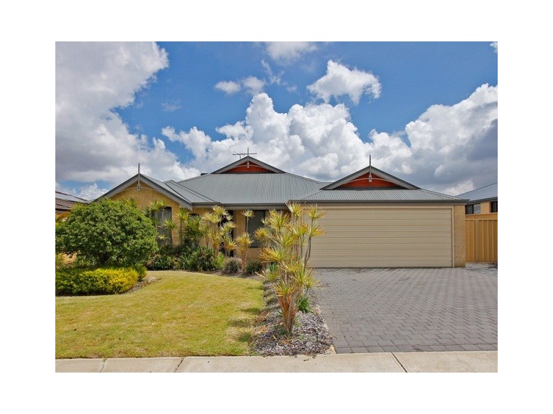 12 Miniata Way, Canning Vale WA 6155