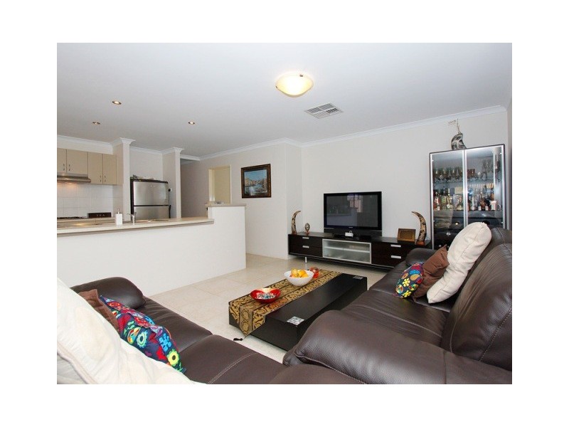 12 Miniata Way, Canning Vale WA 6155