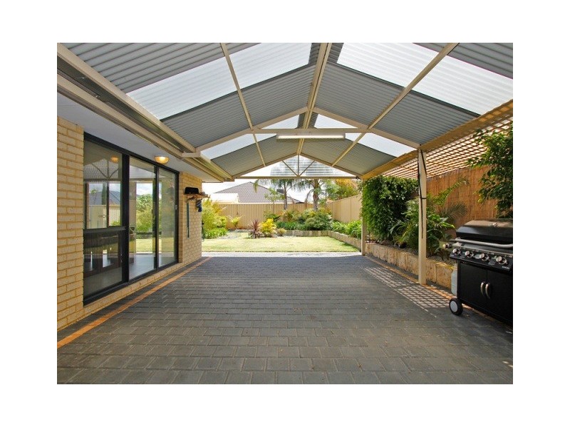 12 Miniata Way, Canning Vale WA 6155