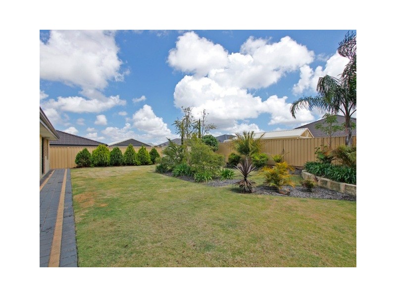 12 Miniata Way, Canning Vale WA 6155