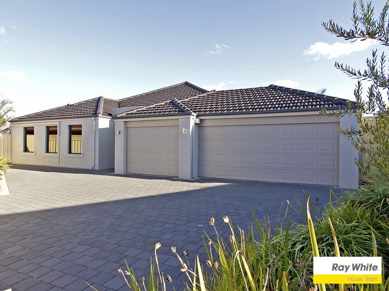 49 Waterperry Drive, Canning Vale WA 6155