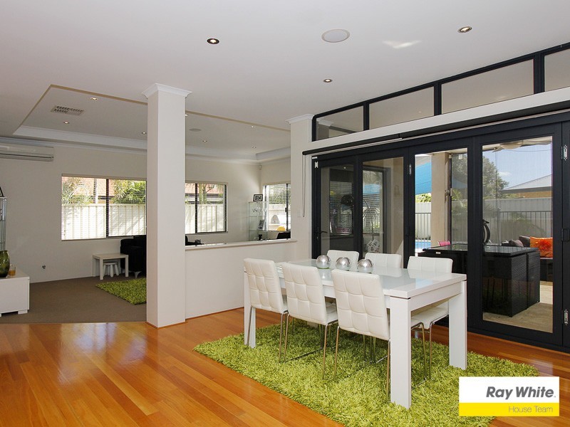 49 Waterperry Drive, Canning Vale WA 6155