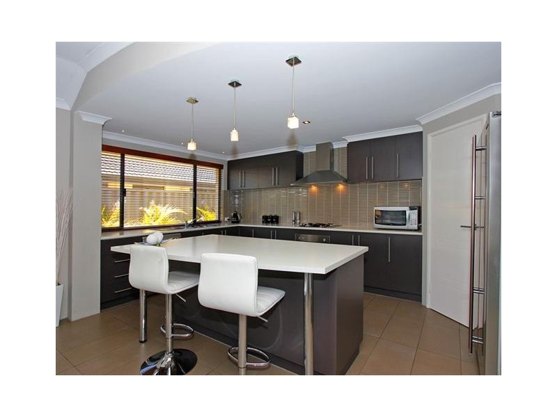 70 Daleford Way, Southern River WA 6110