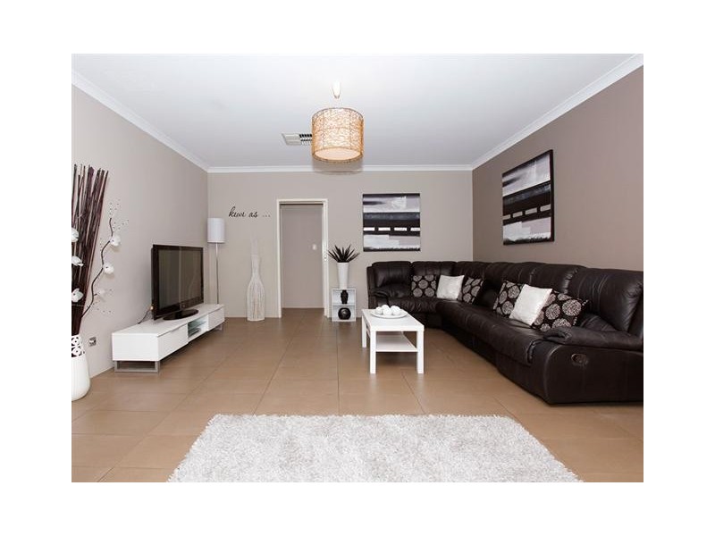 70 Daleford Way, Southern River WA 6110