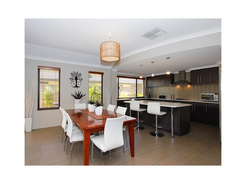 70 Daleford Way, Southern River WA 6110