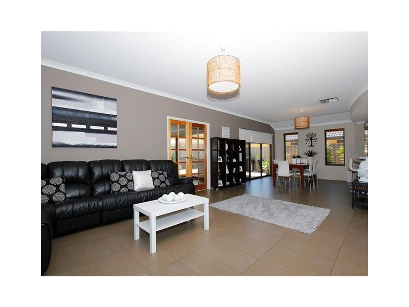 70 Daleford Way, Southern River WA 6110