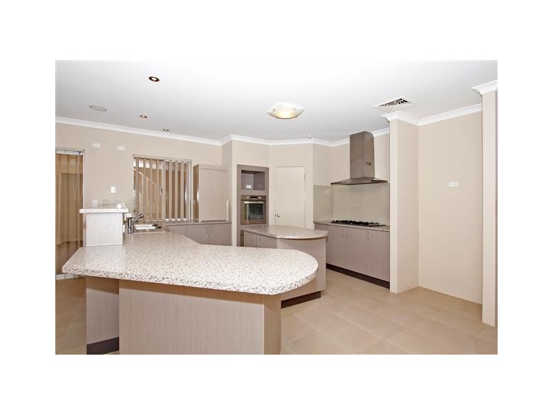 3 Monroe Turn, Success WA 6164