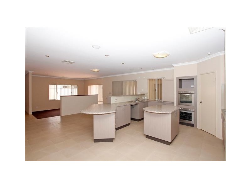 3 Monroe Turn, Success WA 6164