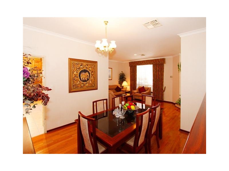 10 Durness Place, Canning Vale WA 6155