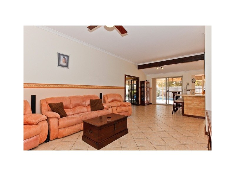 1 Gundaring Turn, Canning Vale WA 6155