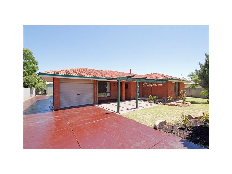 123 Berehaven Avenue, Thornlie WA 6108
