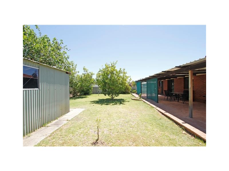 123 Berehaven Avenue, Thornlie WA 6108