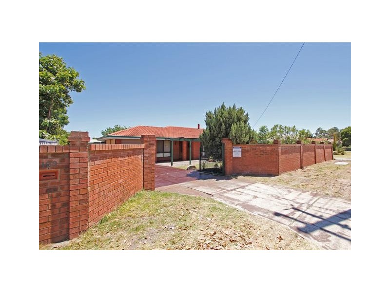 123 Berehaven Avenue, Thornlie WA 6108