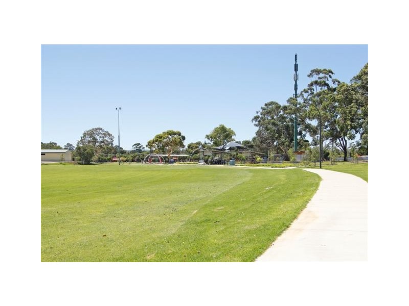 123 Berehaven Avenue, Thornlie WA 6108