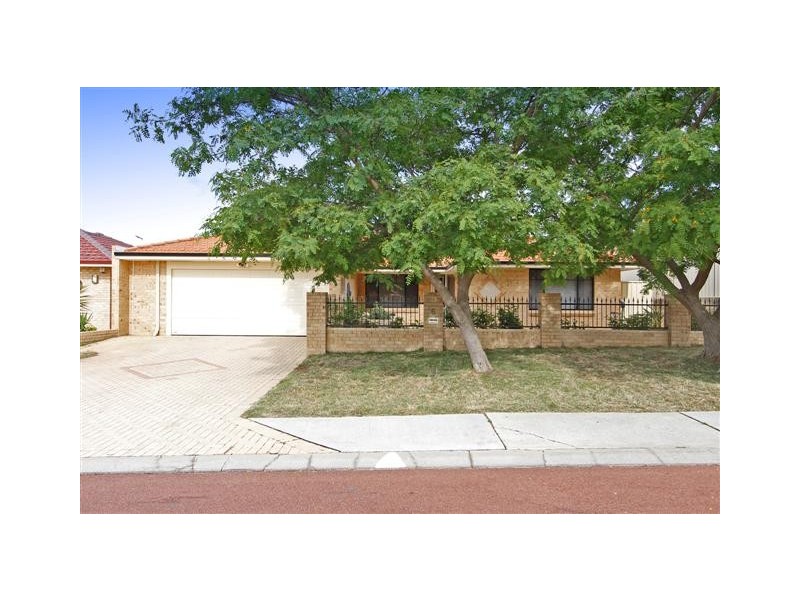 6 Peel Road, Coogee WA 6166