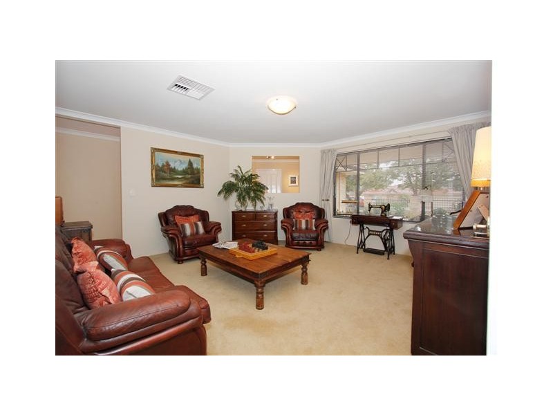 6 Peel Road, Coogee WA 6166