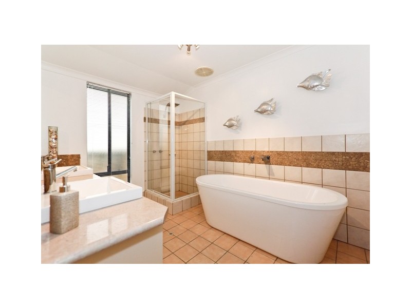 6 Peel Road, Coogee WA 6166