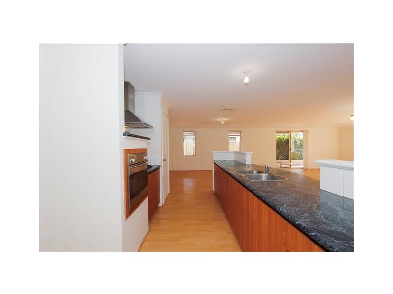 17 Figtree Drive, Canning Vale WA 6155