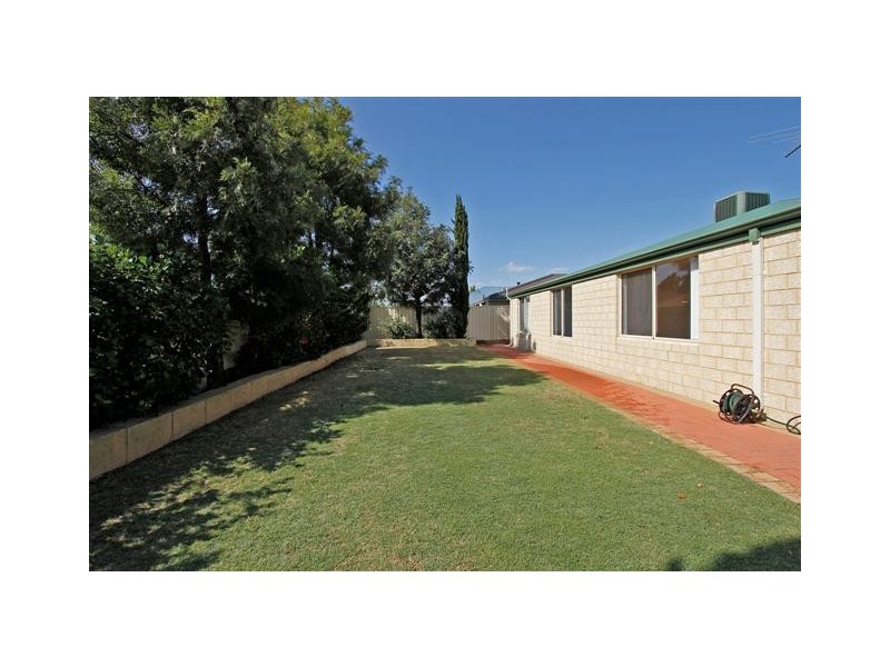 17 Figtree Drive, Canning Vale WA 6155