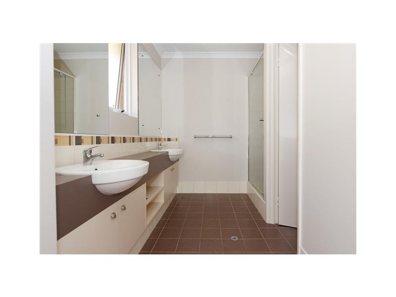 11 Carnaby Way, Harrisdale WA 6112