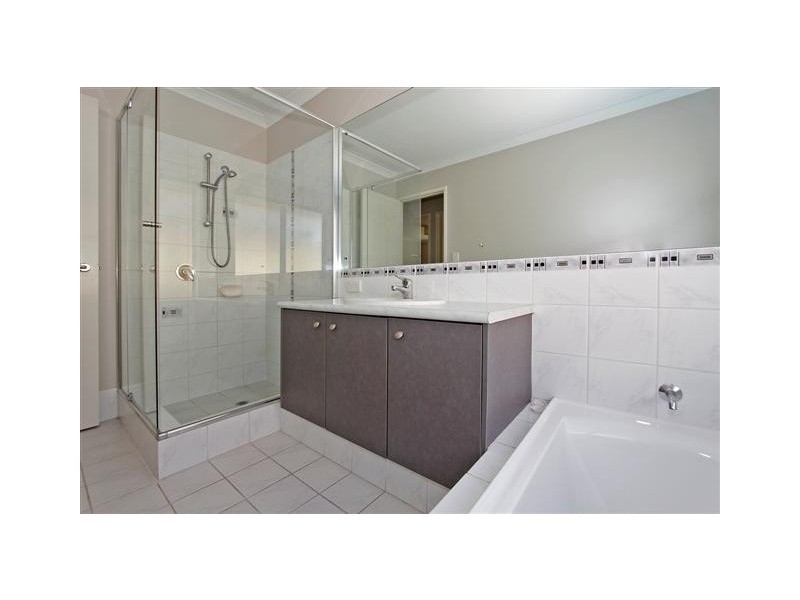 11 Carnaby Way, Harrisdale WA 6112