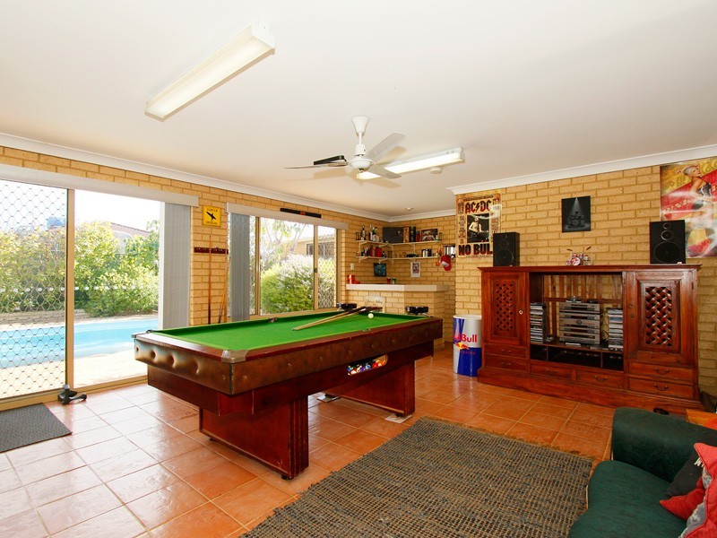 5 Redfern Close, Thornlie WA 6108