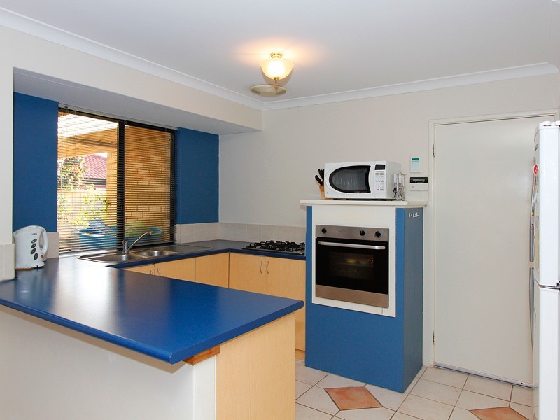 2 Excelsior Drive, Canning Vale WA 6155