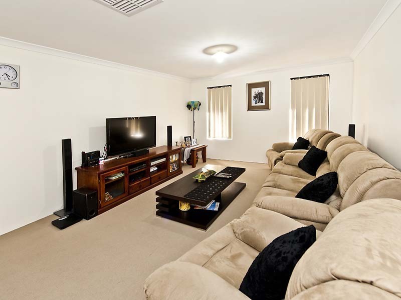 35 Korcula Boulevard, Canning Vale WA 6155