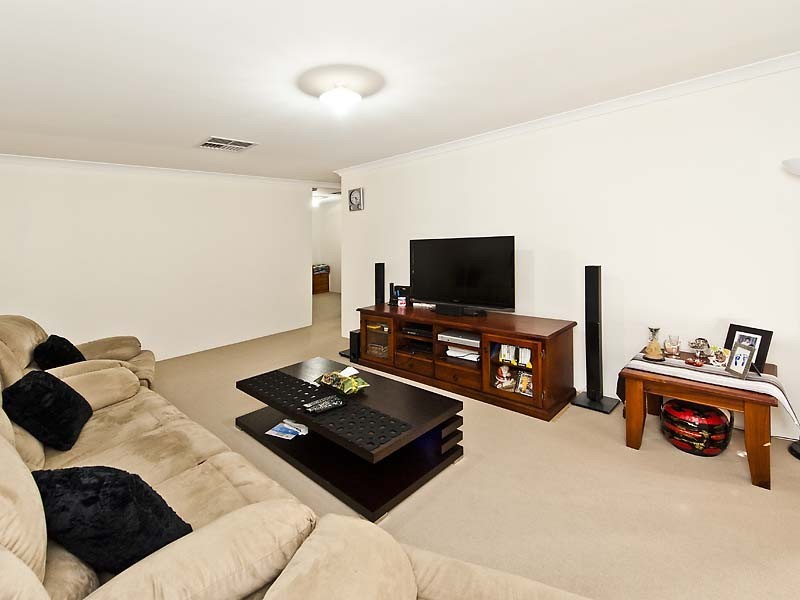 35 Korcula Boulevard, Canning Vale WA 6155