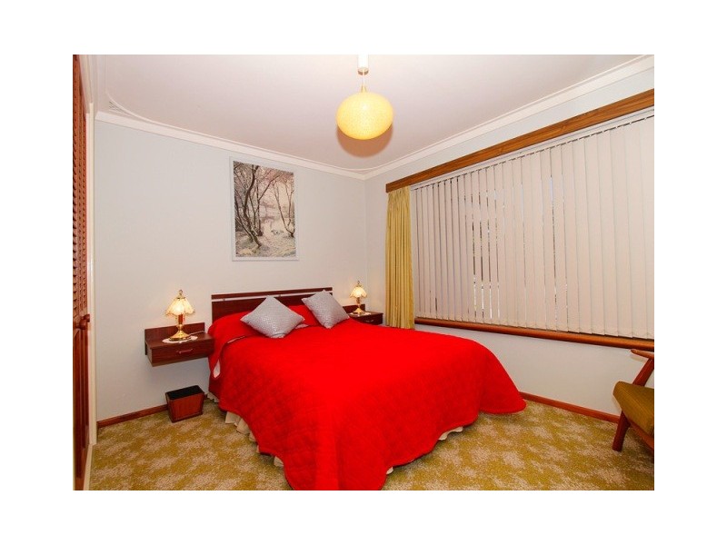 13 Coronet Court, Thornlie WA 6108