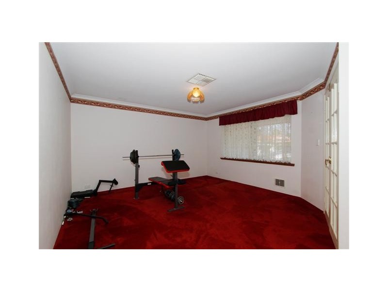 8 Chesham Mews, Canning Vale WA 6155