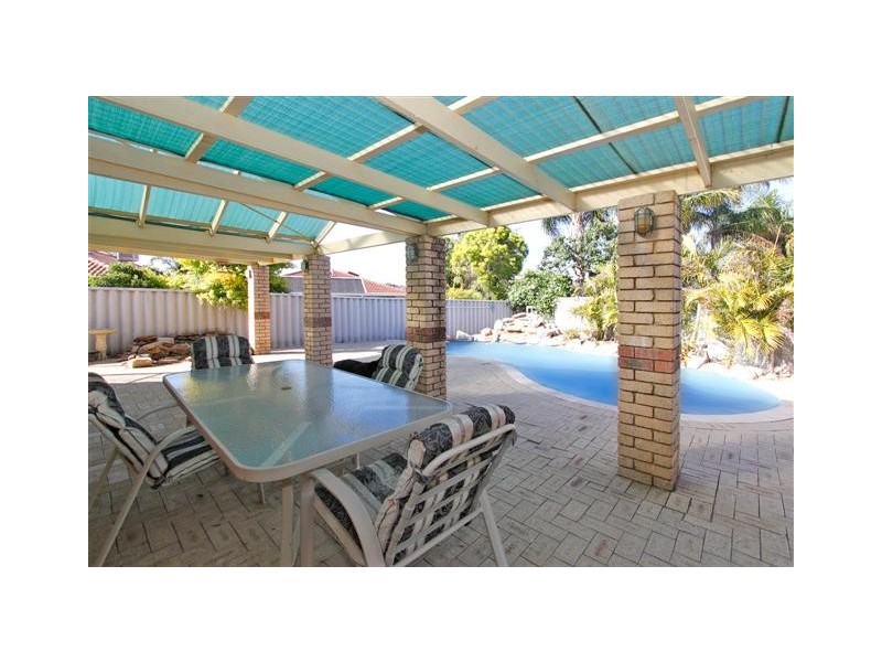 8 Chesham Mews, Canning Vale WA 6155