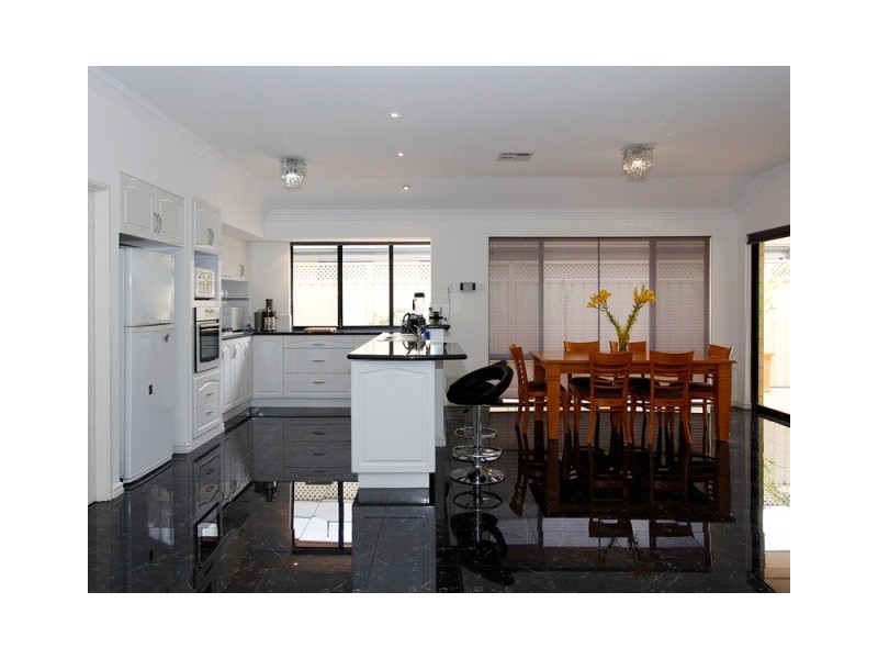 29 Pebble Bush Drive, Canning Vale WA 6155