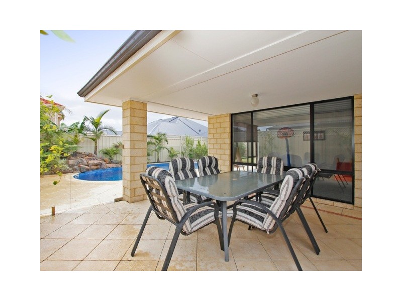 29 Pebble Bush Drive, Canning Vale WA 6155