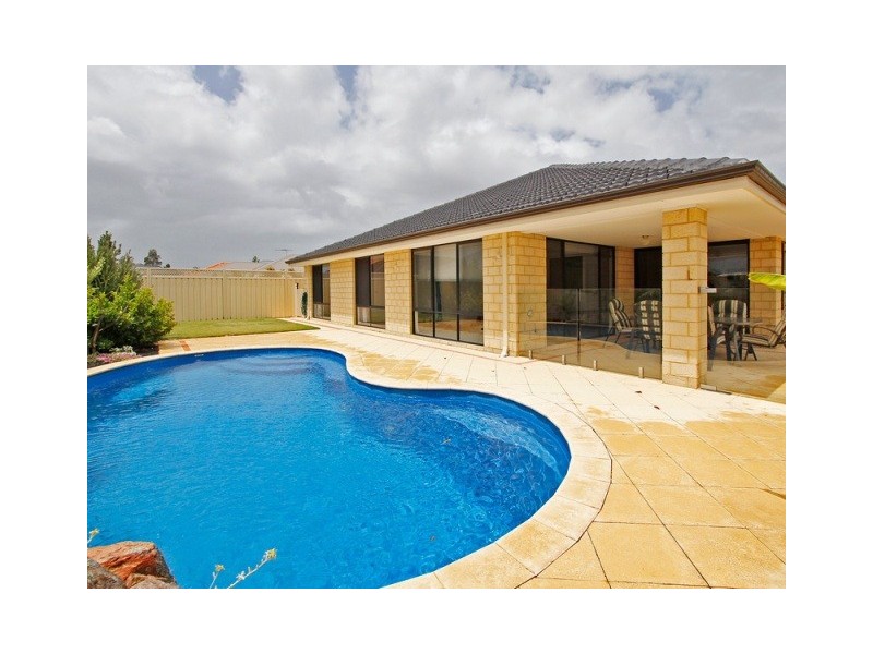 29 Pebble Bush Drive, Canning Vale WA 6155