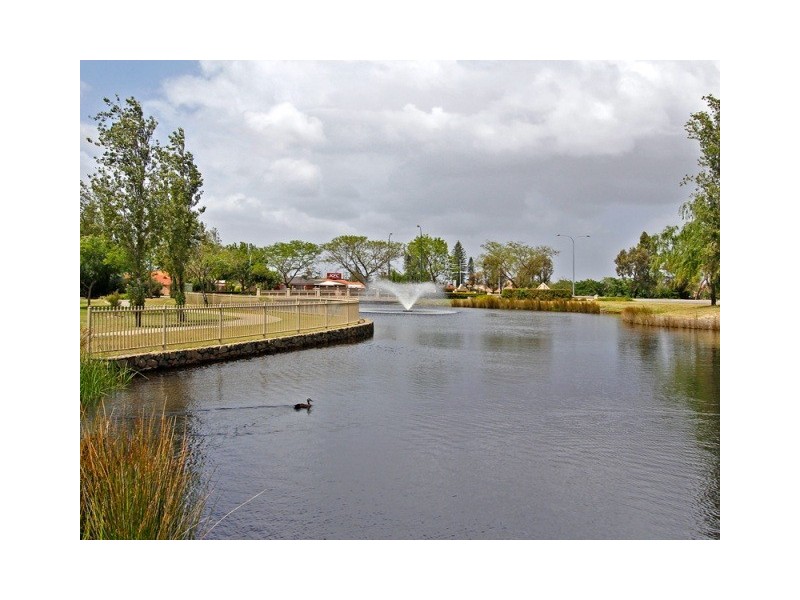 29 Pebble Bush Drive, Canning Vale WA 6155