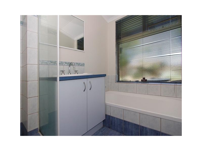 7 Karijini Close, Bibra Lake WA 6163