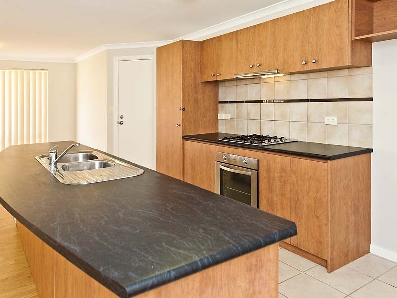 75 Campbell Road, Canning Vale WA 6155
