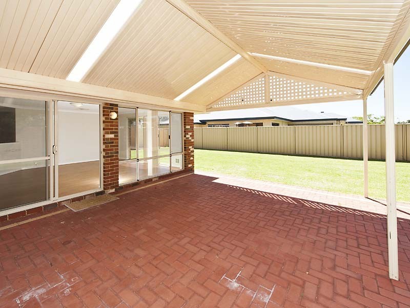 75 Campbell Road, Canning Vale WA 6155