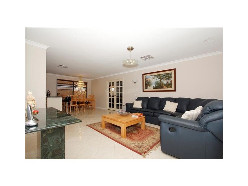 30 Gundaring Turn, Canning Vale WA 6155