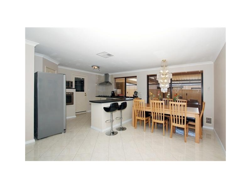 30 Gundaring Turn, Canning Vale WA 6155