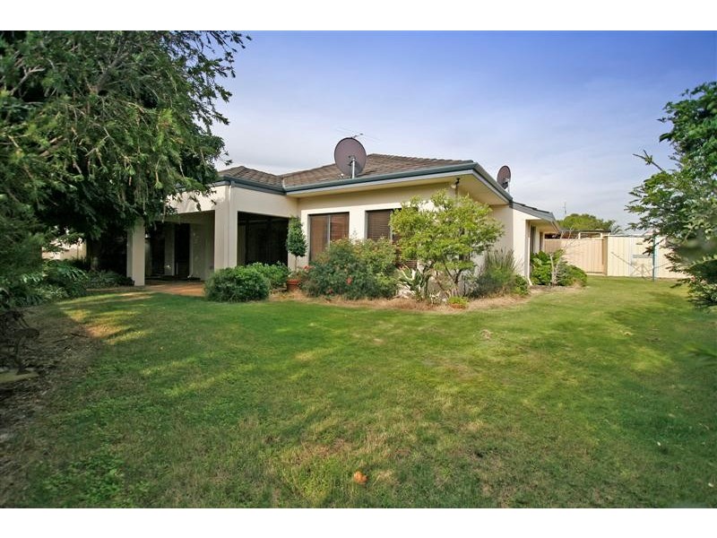 12 Roebuck Avenue, Canning Vale WA 6155