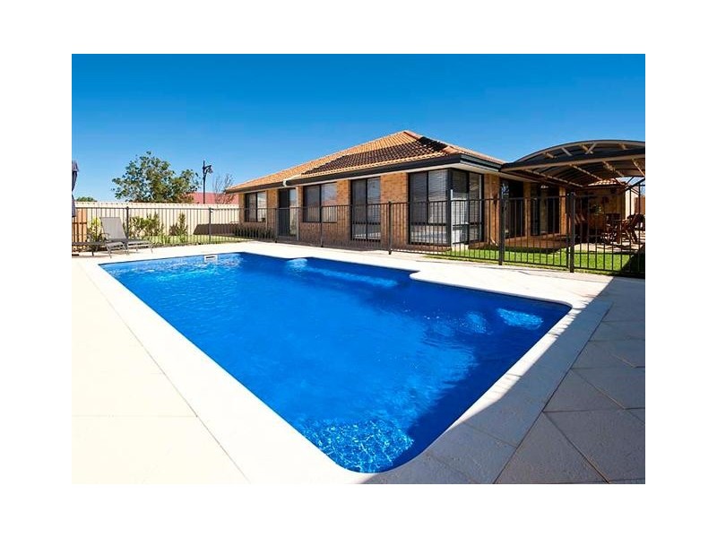 14 Yindana Entrance, Canning Vale WA 6155