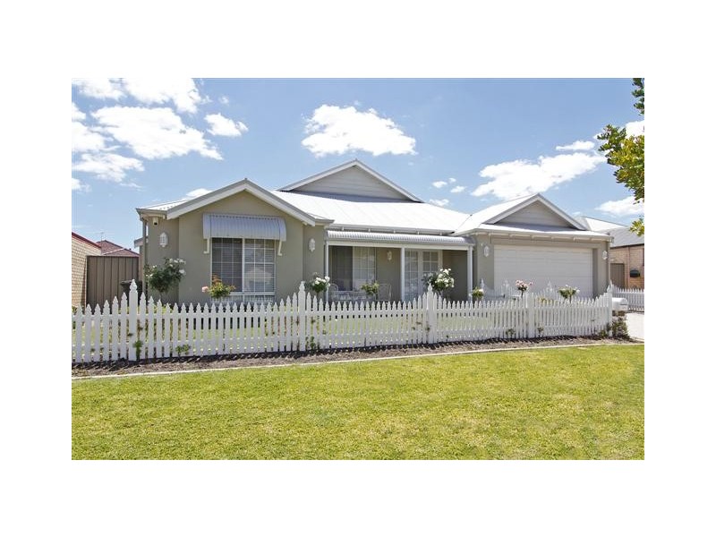 12 Curlewis Drive, Baldivis WA 6171